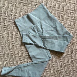 SET Active Soft Green Leggings